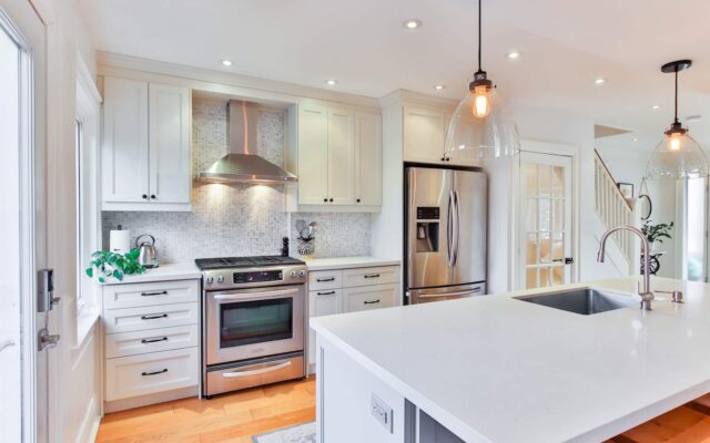 Cleaning Your Kitchen Backsplash